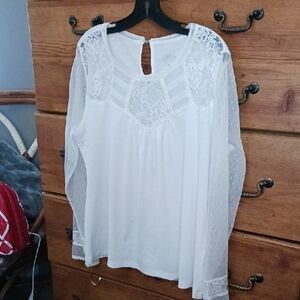 Chic White Lace Women's Blouse